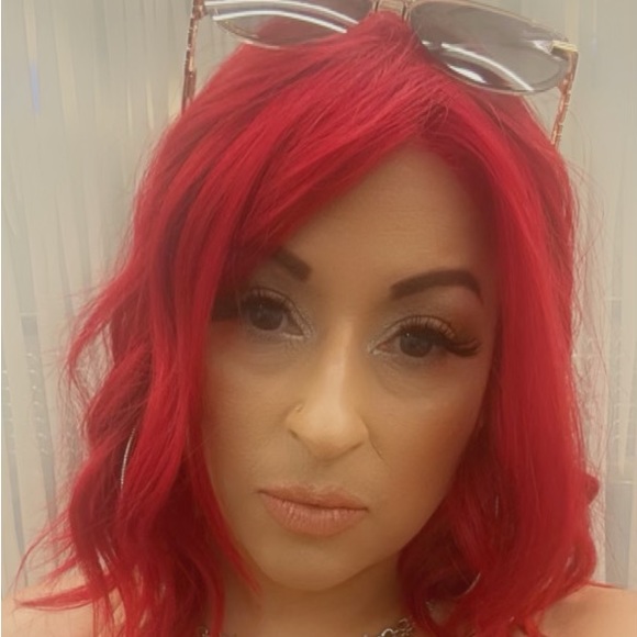 ๐HONEYLOVE a MATTE LIPCOLOUR ๐. RETAILS $23. - Picture 6 of 8